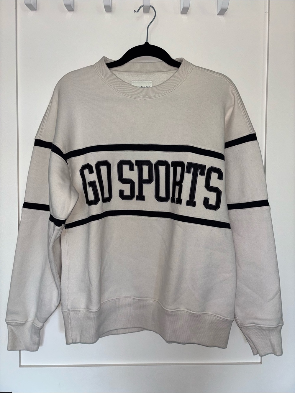 Abercrombie & Fitch Cream Crewneck Sweatshirt with Black Trim
